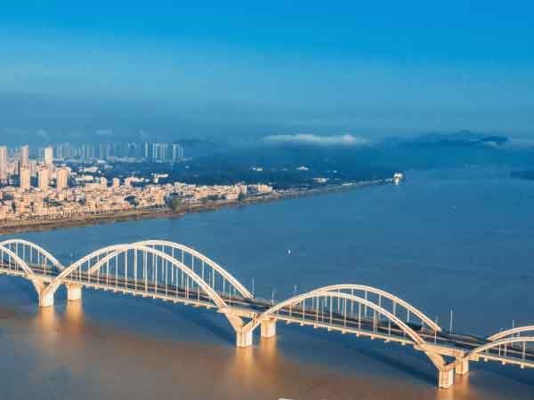 福州妙峰路隧道給水管道安裝進行時!